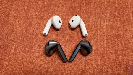 Samsung Galaxy Buds3 y AirPods 4