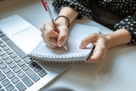 ¿Emprender a partir de los 50 años puede ser una salida laboral?