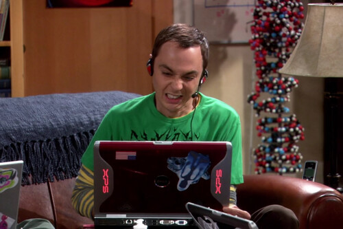Hay una escena de The Big Bang Theory con todos jugando a WoW. Está tan mal hecha que cualquier fan del MMORPG de fantasía se horrorizará al verla