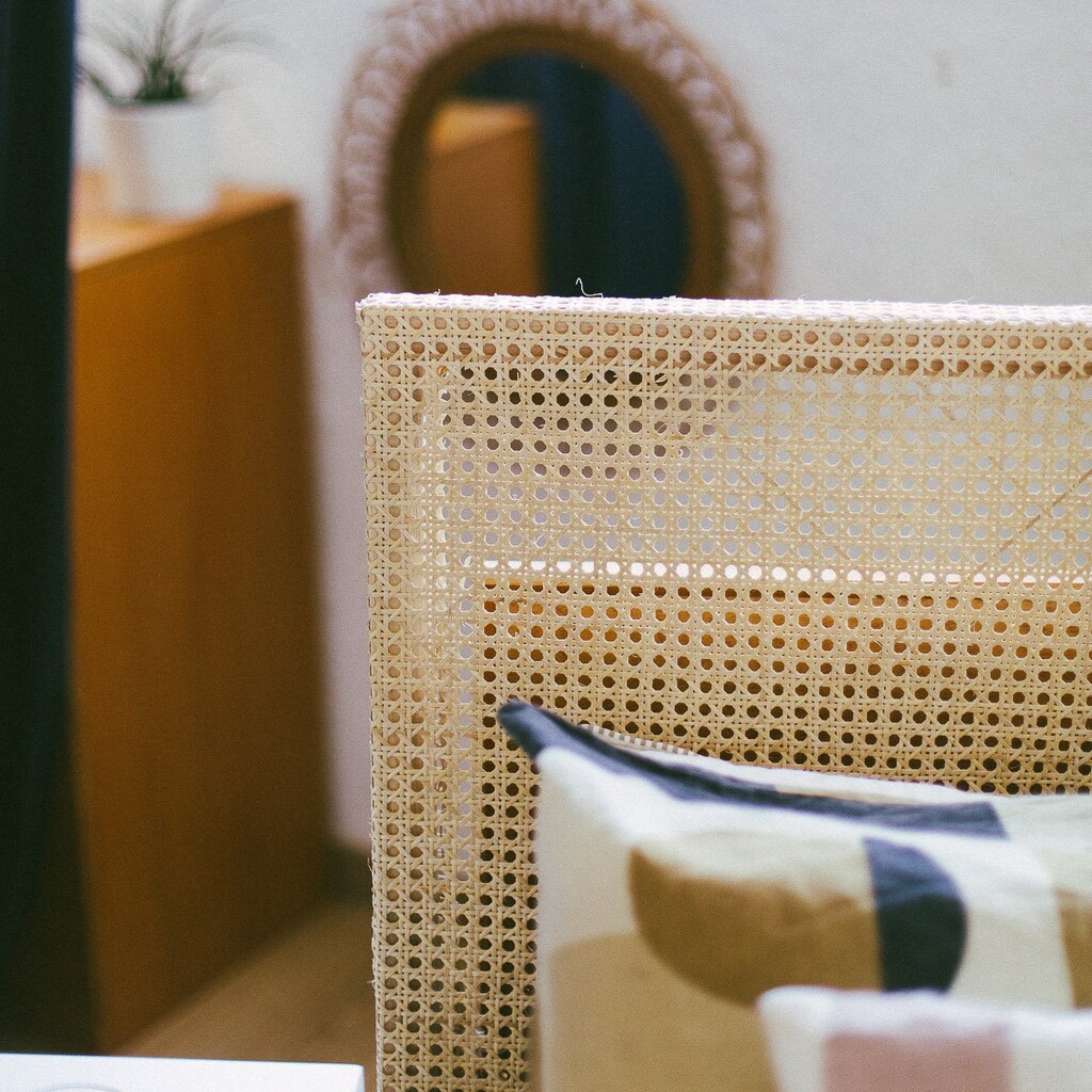 Manualidades: Cómo hacer un cabecero de cama de rejilla (que es pura