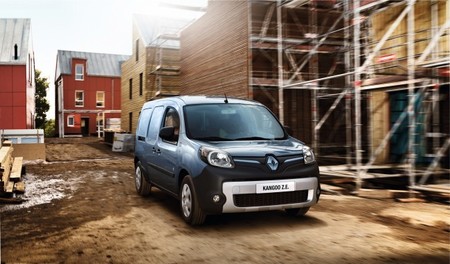renault-kangoo-ze-uruguay.jpg