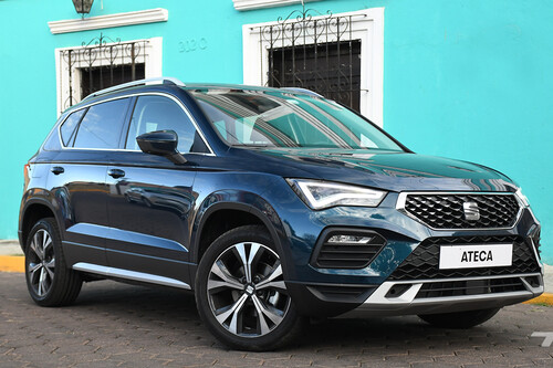 Manejamos el SEAT Ateca 2021, el SUV español se sacude los años con un 'refresh' tecnológico