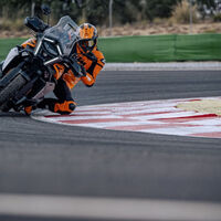 Llevo toda la vida montando en moto y hay cinco cosas que nadie me contó. Las aprendí a base de golpes, y son el manual del buen motero