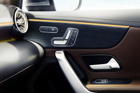 Mercedes-Benz Clase A 2018: primeras impresiones del interior