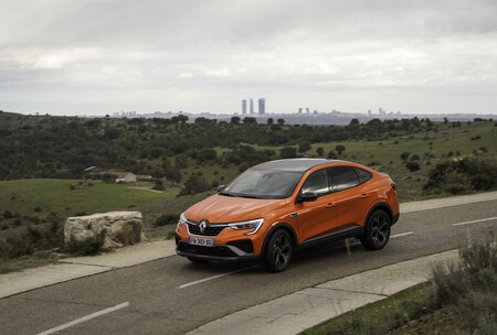 Renault Arkana E-Tech R.S Line 2021