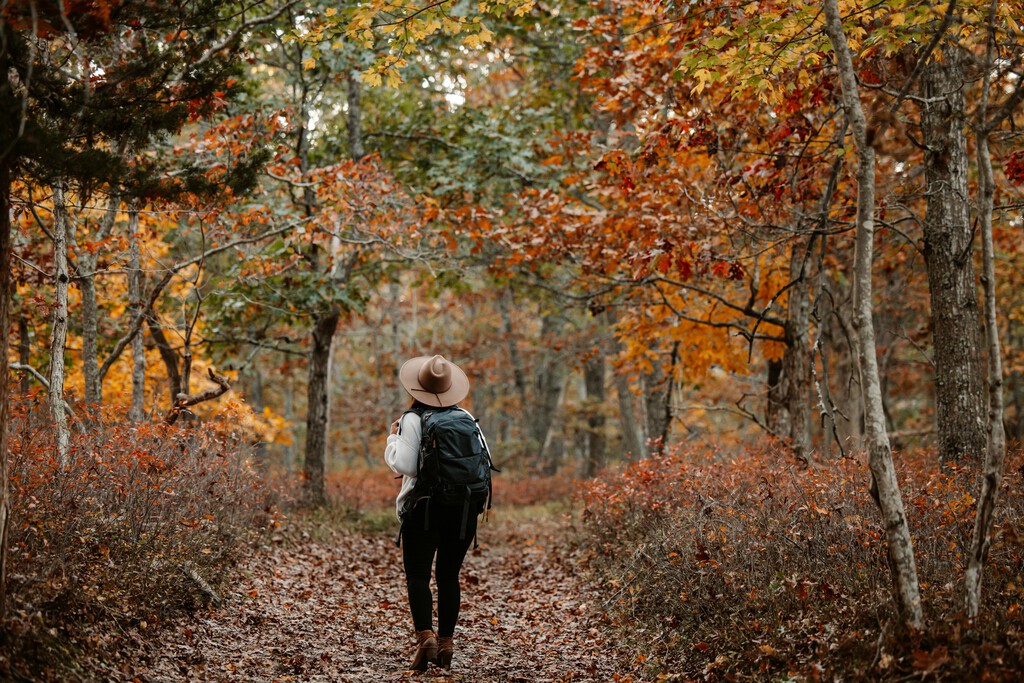 Los entrenadores coinciden sobre andar: no hay que trotar ni salir a caminar rápido. La clave es el "paseo de abuelo" 