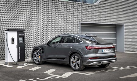 Audi abraza el coche eléctrico y paraliza el desarrollo de nuevos motores de gasolina y diésel