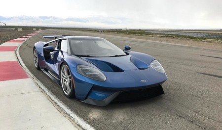 Se supone que está prohibido, pero un Ford GT 2017 se subastó en más de 1.6 millones de dólares