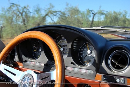 Mercedes-Benz 280 SL (R107)