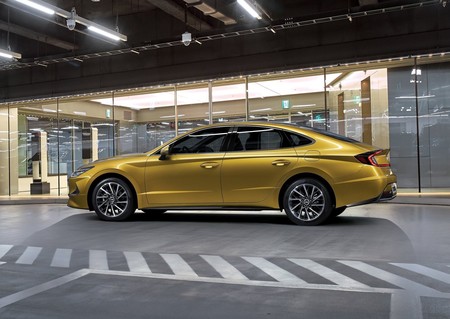 Hyundai Sonata 2020 1600 06