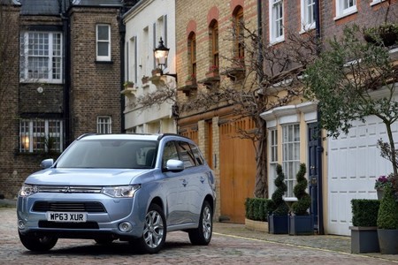 mitsubishi-outlander-phev-inglaterra.jpg