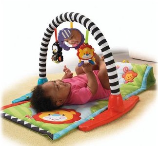Los 10 juguetes más queridos: gimnasio-mantita, el espacio de los estímulos