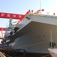 La industria china está desatada mucho más allá del coche eléctrico. Ya tienen el barco de guerra anfibio más grande del mundo