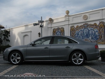 audi A8 2010-10