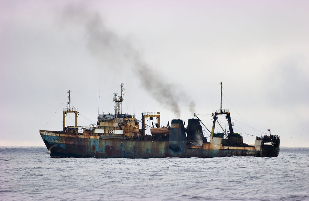 17 pesqueros rusos han merodeado más de 500 veces cerca de cables submarinos críticos. La sospecha es que no pescaban