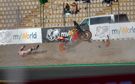 Honda termina MotoGP 2021 sin motos oficiales, con 75 caídas, el peor resultado del año y Marc Márquez otra vez lesionado