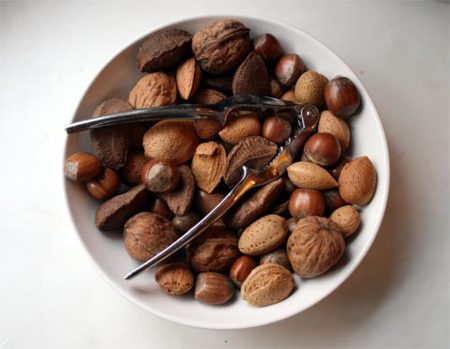 ¿Cuál es la mejor forma de comer frutos secos?