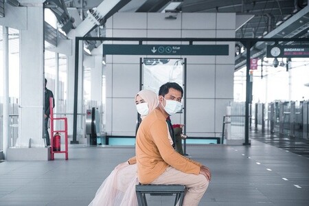 Reconocer emociones en alguien que lleva mascarilla no es tan fácil: no todo está en los ojos