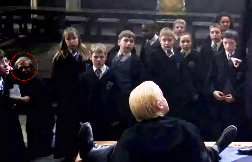 Si paras Harry Potter y la Cámara de los Secretos en el minuto 1:07:48 verás al alumno más aventajado y especial de Hogwarts
