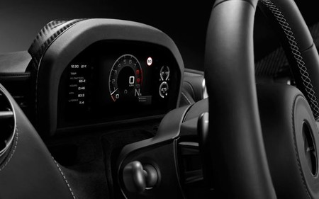 El cuadro de instrumentos del McLaren 720S se verá justo así