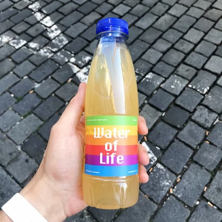 理論的には生命の水。