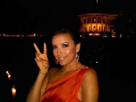 Eva Longoria rasca que te rasca sus tatuajes