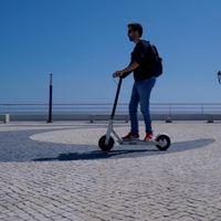 Muévete por la ciudad al mejor precio en patinete eléctrico: el bestseller Xiaomi Mi Scooter a 339 euros en Amazon y El Corte Inglés 