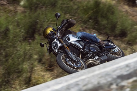 Cfmoto 700 Cl X Promocion Especial A2 Alforjas Shad 200 Euros 005