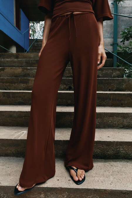 Pantalones Palazzo Amplios Pata Elefante Rebajas Zara Tendencia Verano 2026 Otono Baratos