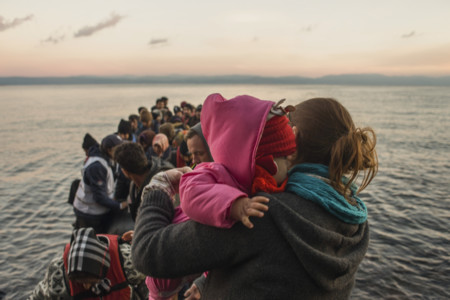 Ciudadanos canadienses ayudan a niños refugiados sirios a superar el miedo al agua