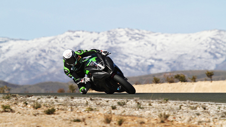 Provec Motocard.com se convierte en equipo oficial de Kawasaki en Superbikes