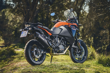 Ktm 1090 Adventure Presentacion 38
