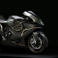 MV Agusta F4 Claudio: Sólo 100 unidades de homenaje sublime en fibra de carbono con 212 CV