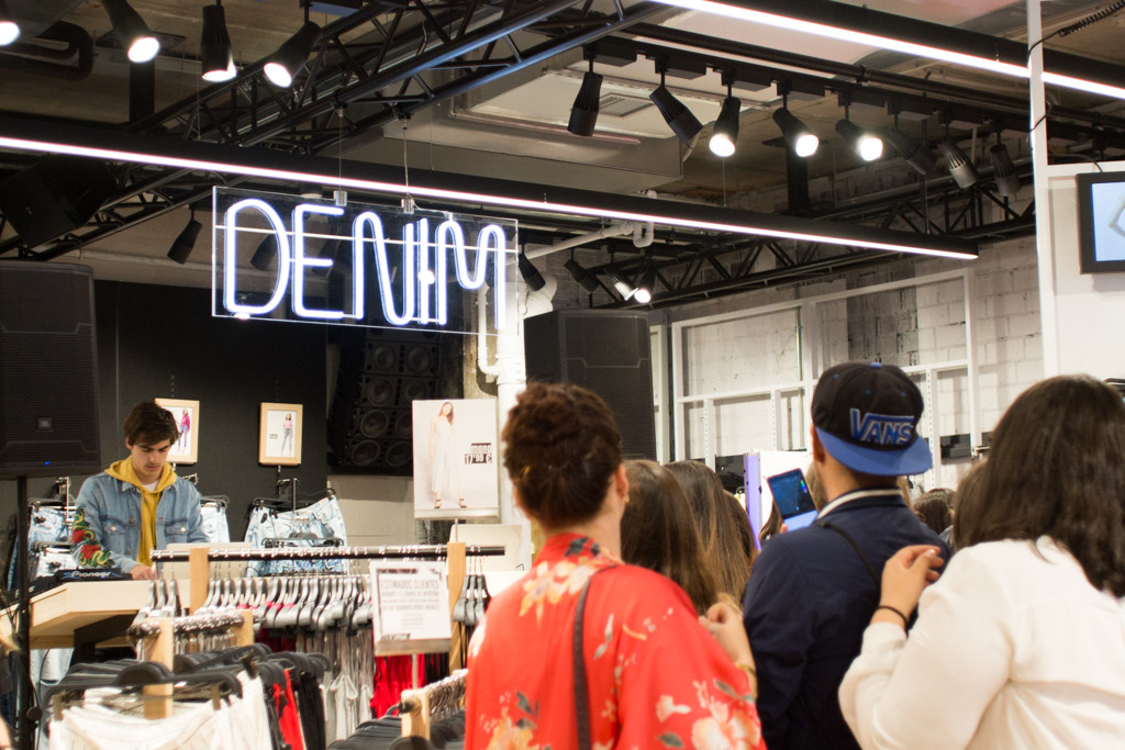 Bershka fiesta inauguración A Coruña