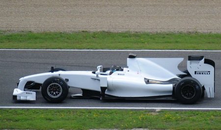Pirelli progresa adecuadamente