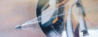 Usar agua del grifo en el limpiaparabrisas del coche lo puede romper: y esa es la razón por la que uso agua destilada