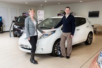 Nissan Leaf: 100.000 compradores no pueden estar equivocados. ¿O sí?