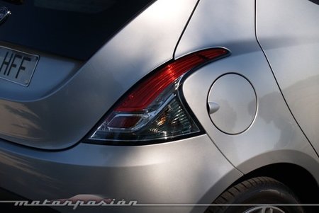 Lancia-Ypsilon-04