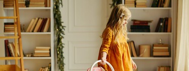Jugar a papás y mamás: los siete grandes beneficios para los niños de este clásico juego simbólico 