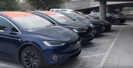 ¿Están estos Tesla Model 3, Model S y Model X 'abandonados' en un parking por ser defectuosos?
