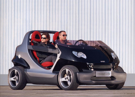10 coches que habría que conducir con casco (aunque no sea obligatorio)