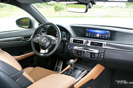 Lexus Gs300h F Sport interior