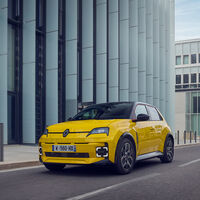 El coche eléctrico supera en Francia el 15% del mercado, y el Renault 5 adelanta al Tesla Model Y como el más vendido 