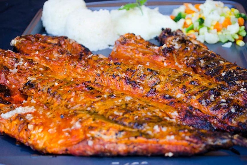 Pescado zarandeado estilo Nayarit. Receta mexicana tradicional