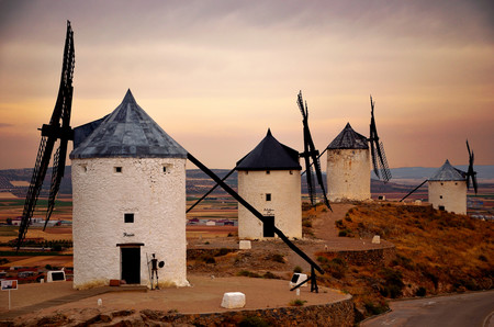 Así esperamos ver pronto (de nuevo) los emblemáticos molinos de Consuegra 