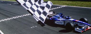 El día que Yamaha trascendió a las motos para ganar a Honda en la F1, hizo un motor V12 y batió récords negativos