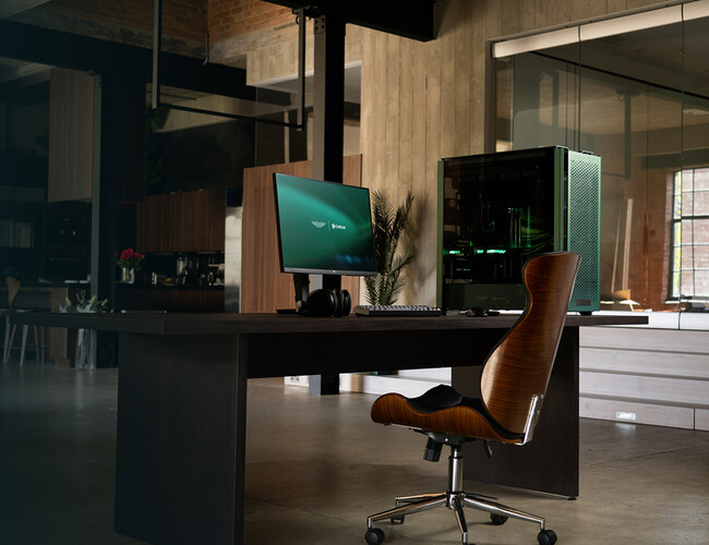 El Fenomeno De La Formula 1 Sigue Creciendo Y Aston Martin Acaba De Llevarlo Al Escritorio Con El Lanzamiento De Su Pc Para Gamers