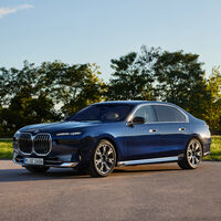 El nuevo BMW Serie 7 ya tiene precios: una lujosa berlina PHEV 10.000 euros más cara que el A8 híbrido enchufable