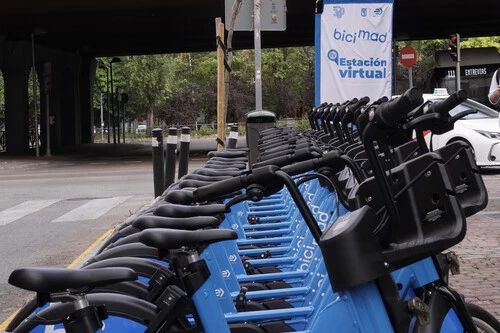 Foto de la nueva estación virtual de bicimad, ubicada en el distrito de Puente de Vallecas