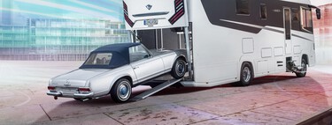 A las autocaravanas de lujo ya no les llega con ser enormes. Ahora incorporan su propio garaje (con coche dentro)